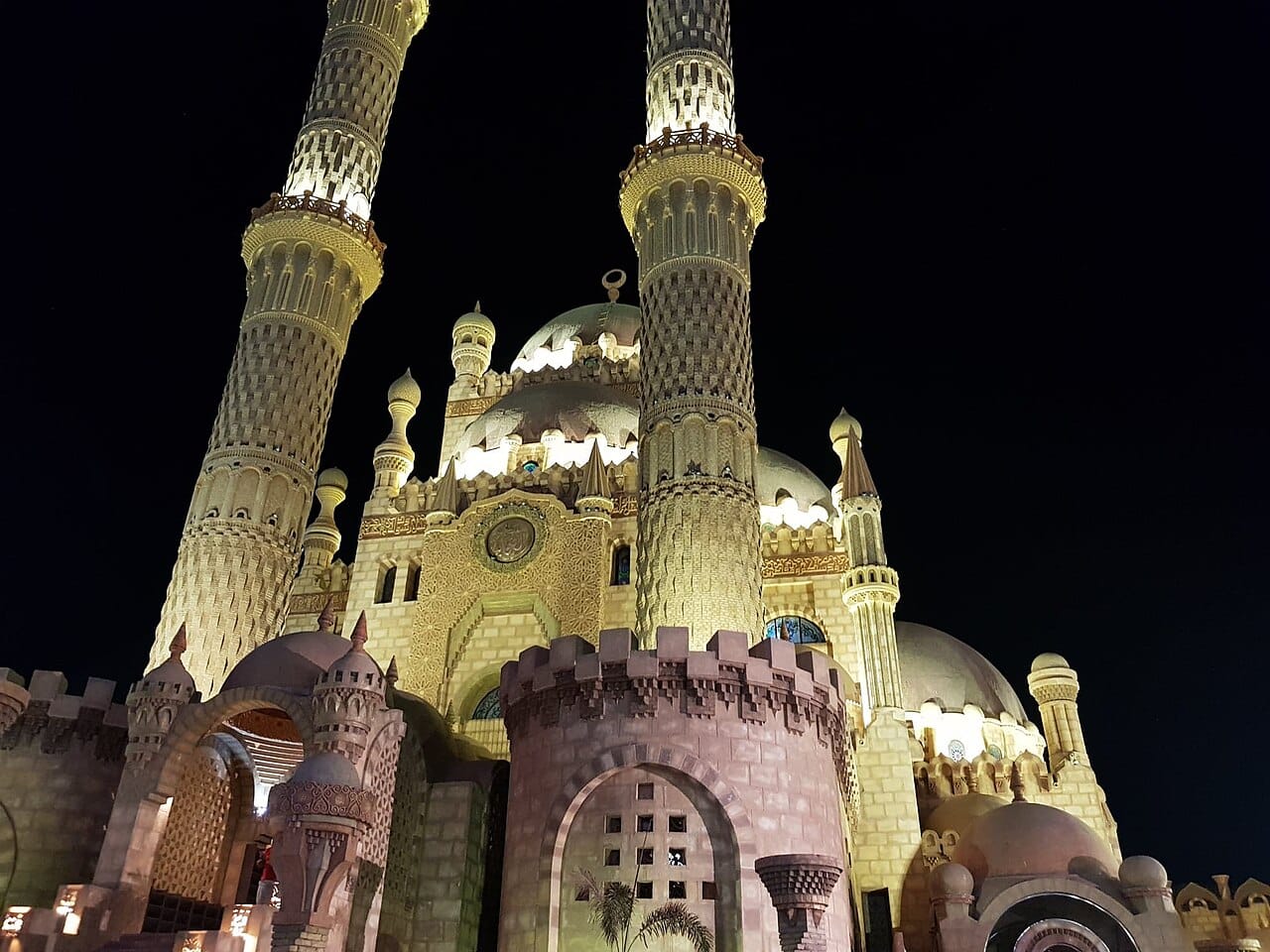 Al Sahaba Mosque in Sharm El Sheikh – History, Architecture and Visit